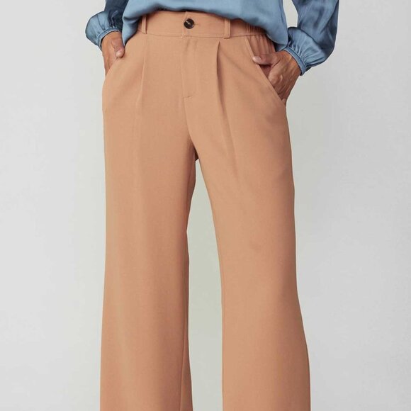 Pleated Burnt Caramel Wide Leg Pant - Current Air - Picture 2 of 2